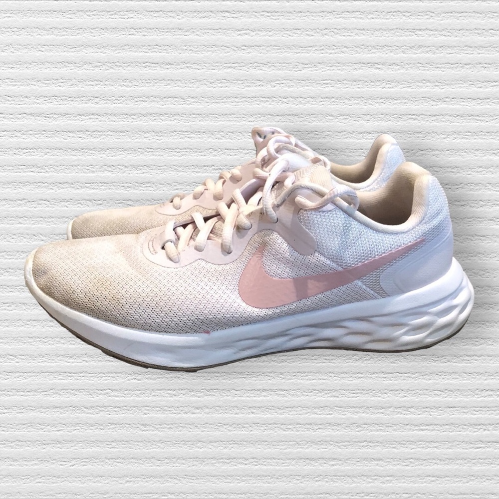 Women's Revolution 6 Next Nature Running Sneakers